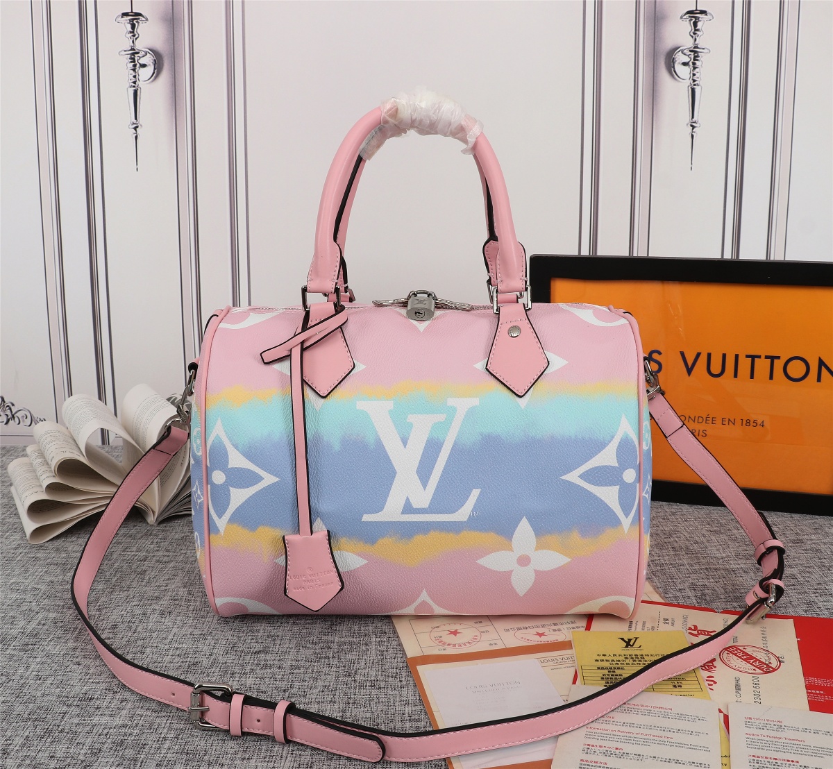 Louis Vuitton Escale Speedy Bandouliere 30 Pink/Rot/Blau