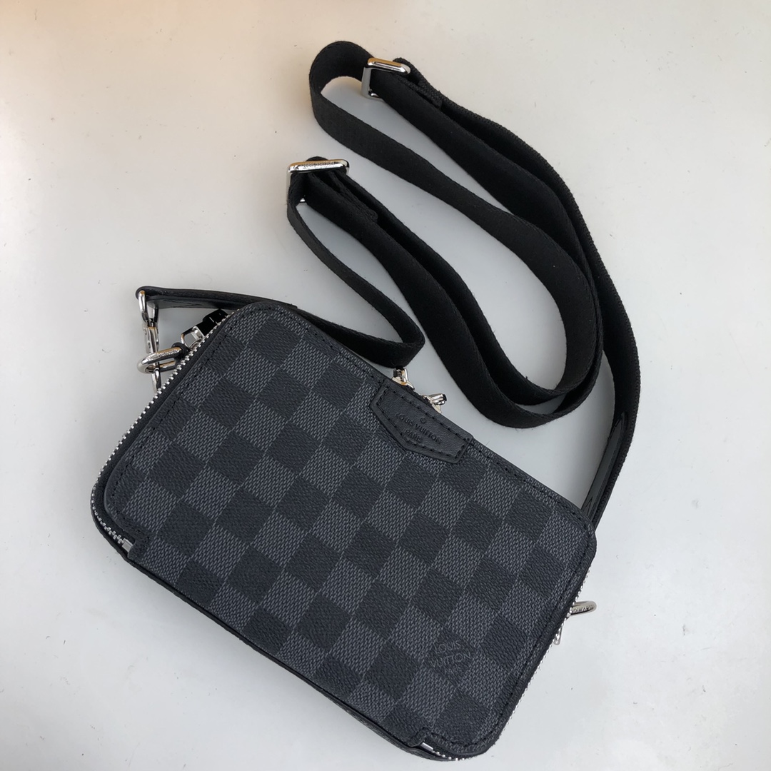 Louis Vuitton Alpha Wearable Brieftasche