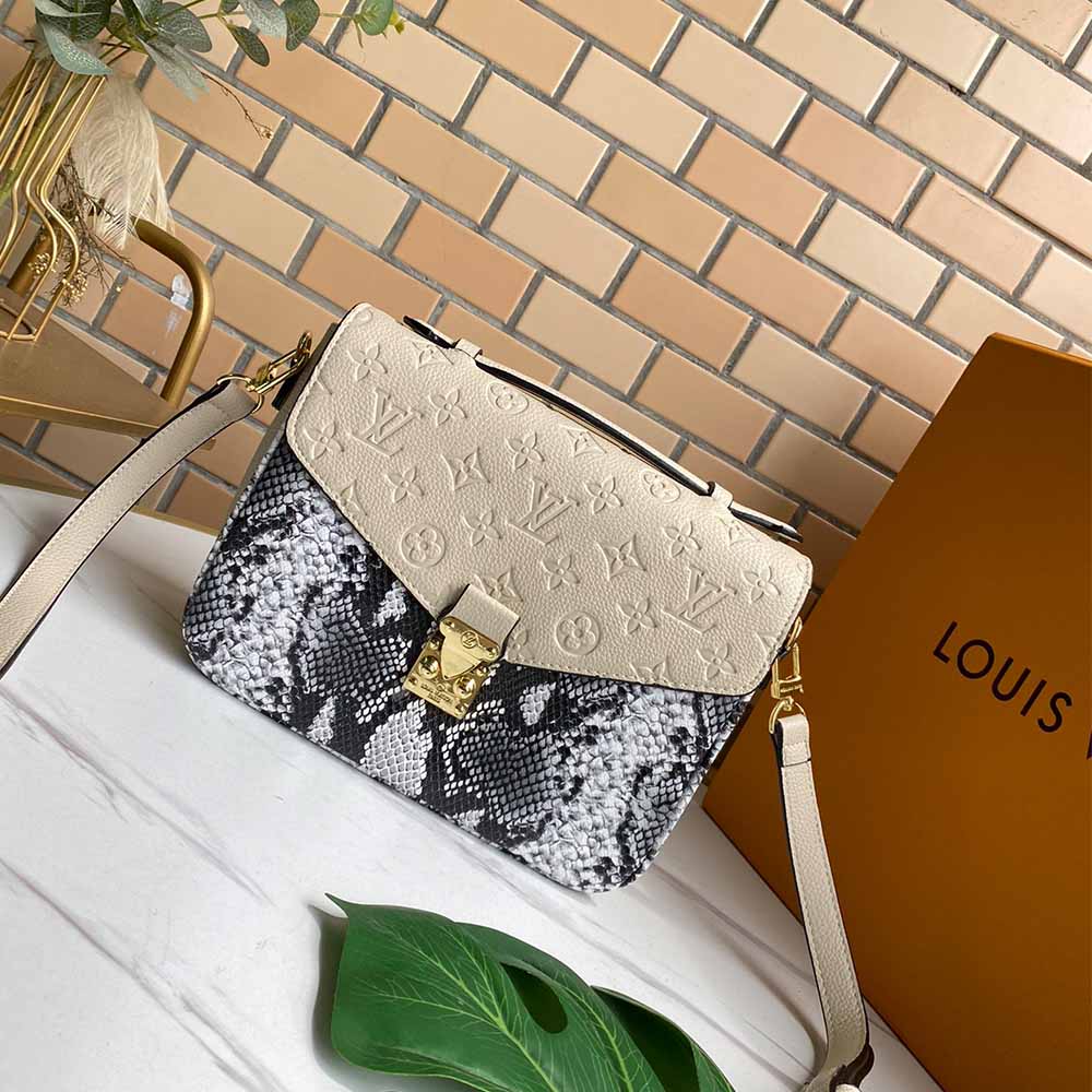 Louis Vuitton Pochette Metis M40780 Beige/Pink