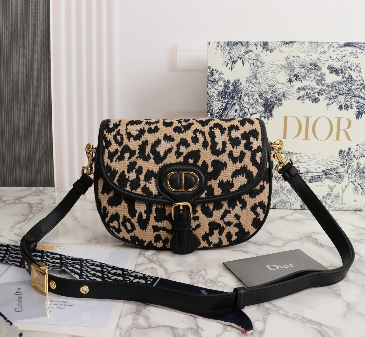 Dior Leopard Medium Bobby Taschen 22 cm