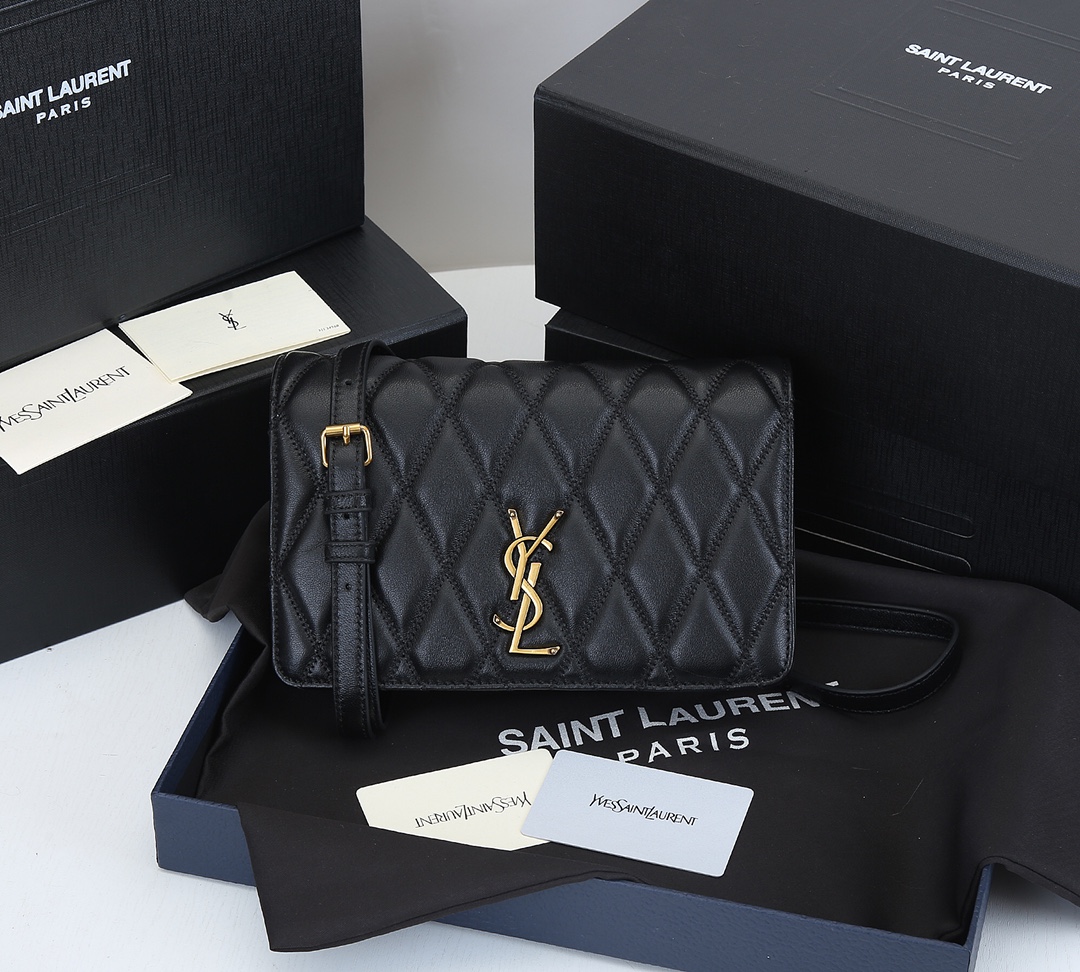 YSL Becky Kettenbrieftasche in gesteppter Lambskin 1944