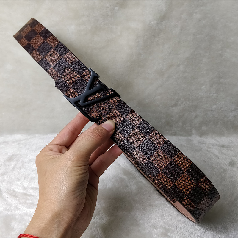 Louis Vuitton Belt L75-70 38 mm schwarz