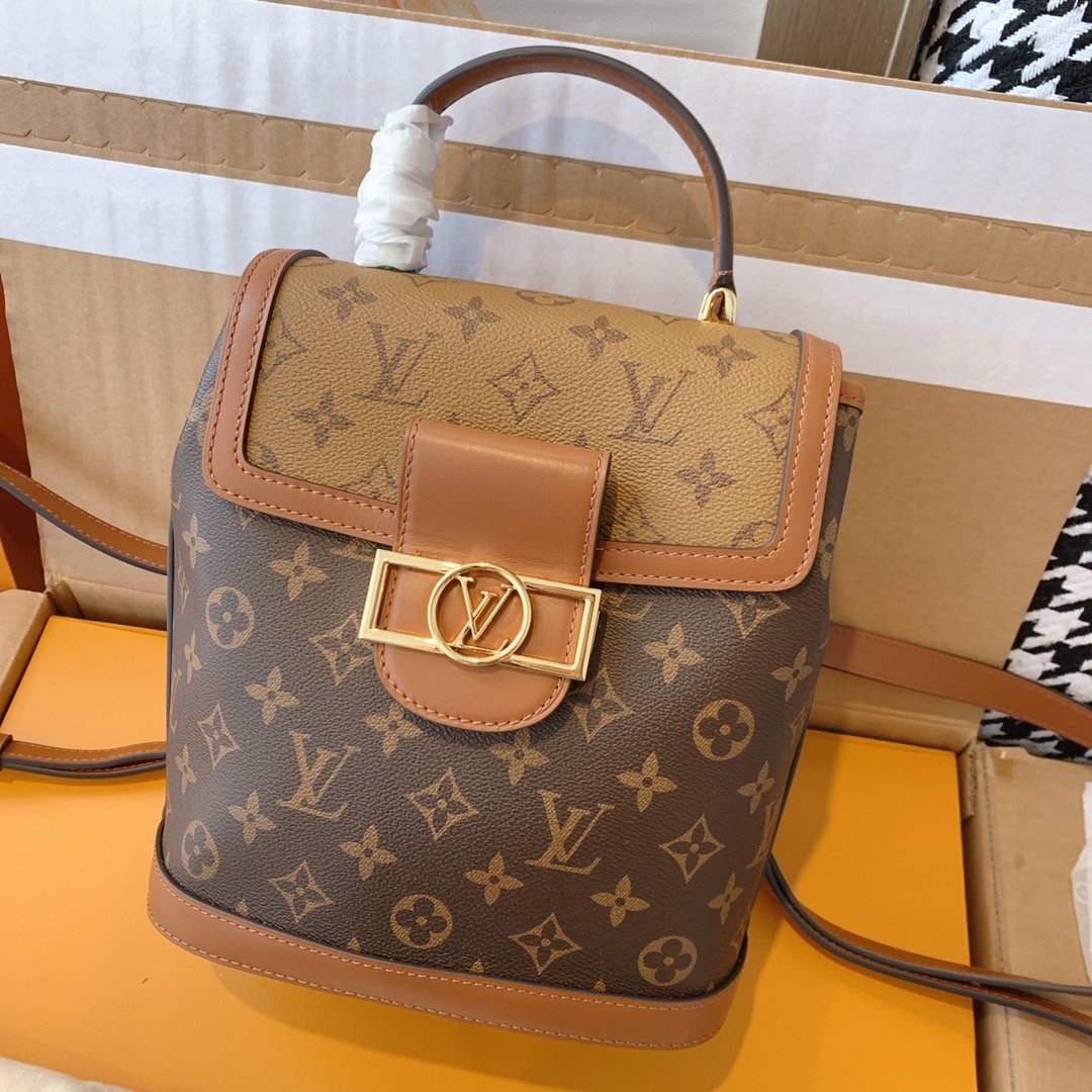 Louis Vuitton Dauphine Rucksack PM M45142