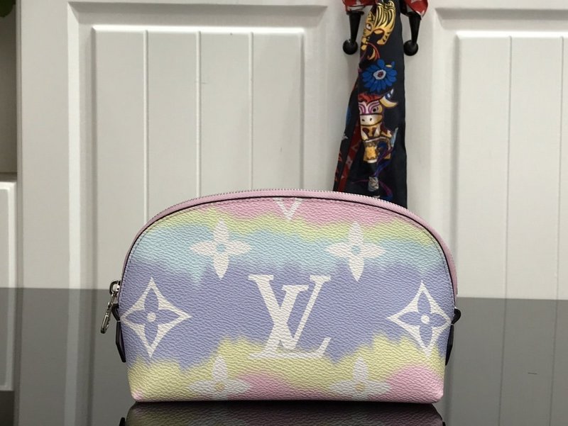 Louis Vuitton Escale Cosmetic Pouch M47515