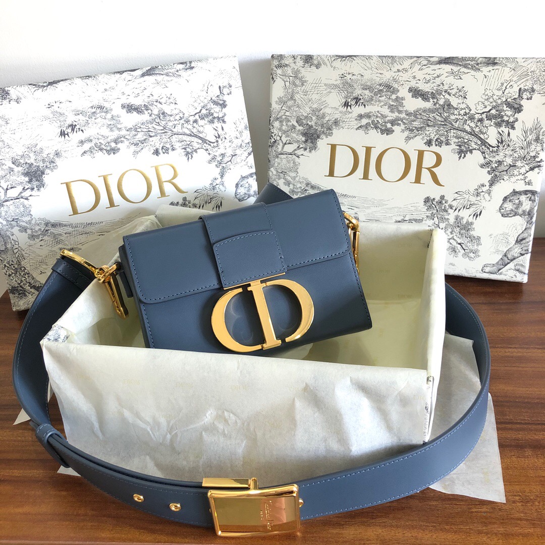 Dior 30 Montaigne Box Taschen M9204