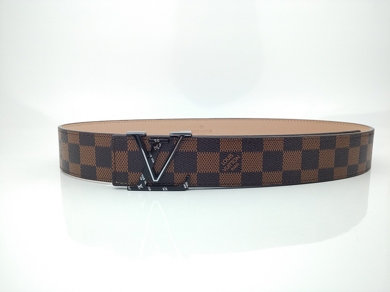 Louis Vuitton Belt L168-75 38 mm Silber