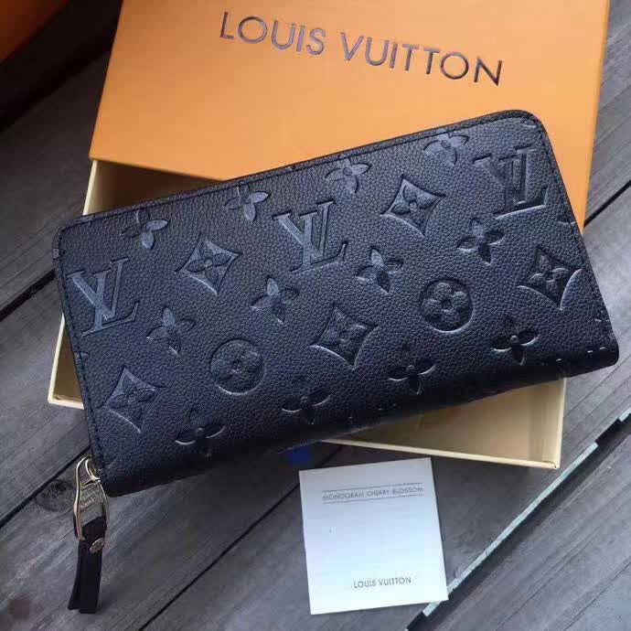 Louis Vuitton Supple Monogram Emprainte Leder Zippy Brieftasche