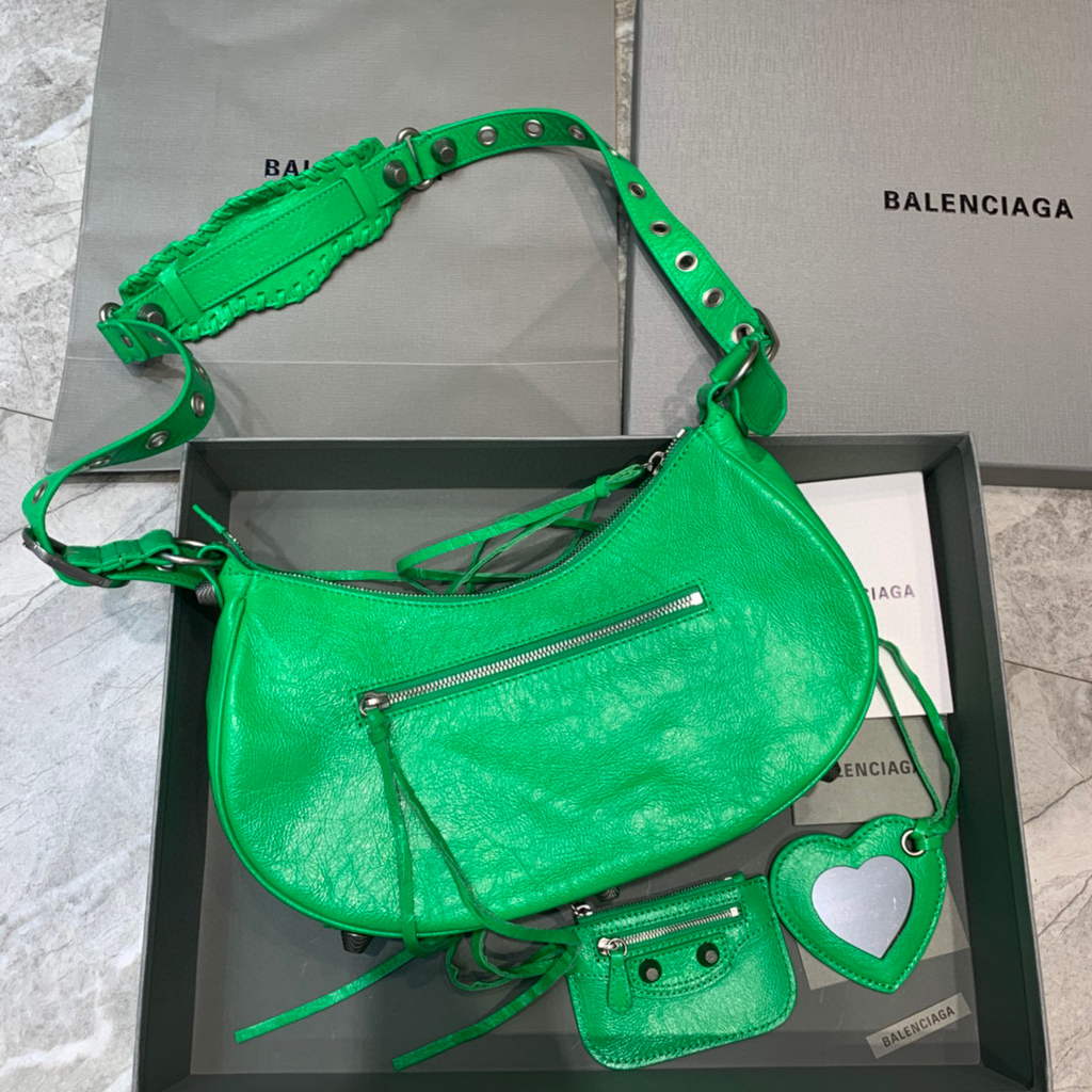 Balenciaga 67130723 Frauen Le Cagole kleine Umhängetaschen Arena Lambskin in Grün