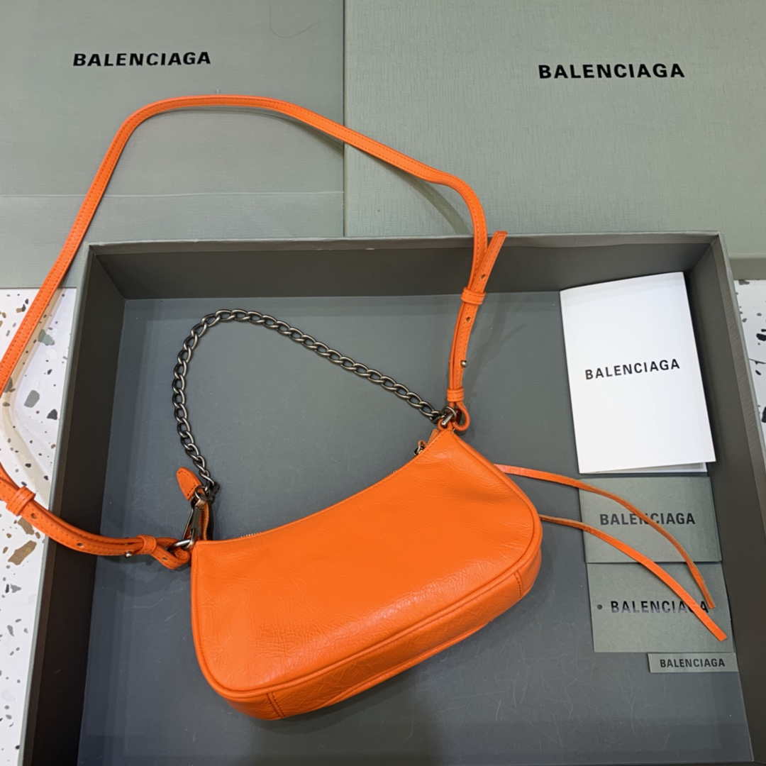 Balenciaga 6940271vg9 Le Cagole Mini Multipouch in Orange Arena Lambsleder