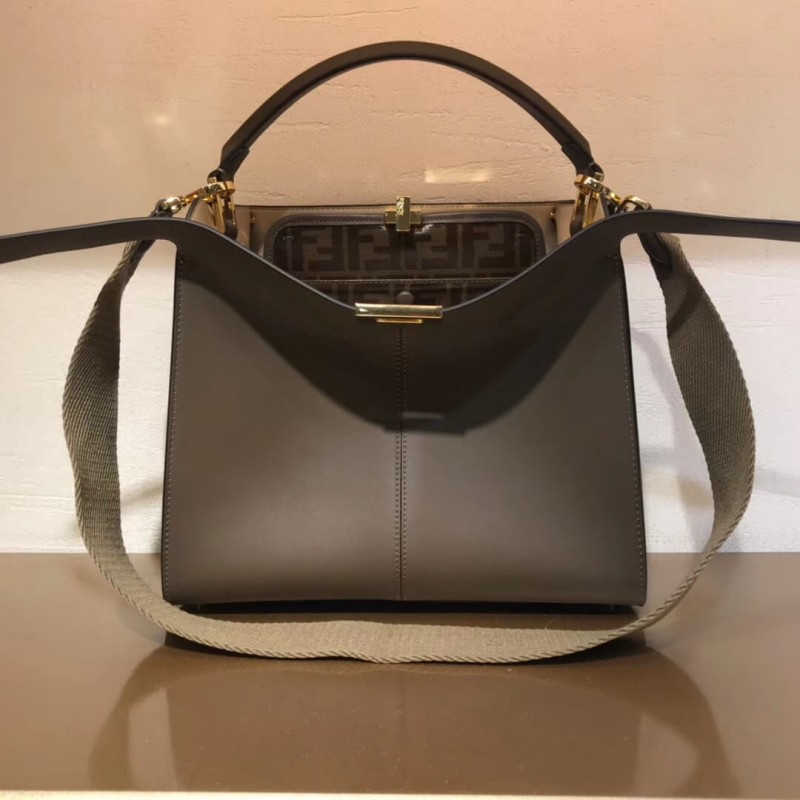 Fendi Peekaboo X-Lite mittelkalbskellig 8BN310