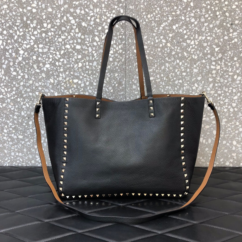 Valentino Garavani Medium Double Rockstud Reversible Tasche 0067J Schwarz/Braun