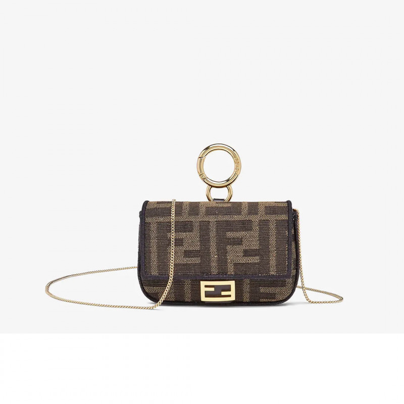 Fendi Nano Taschenuette Charm in brauner Stoff 7Ar844