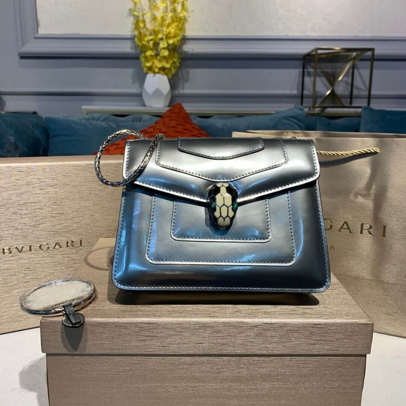 Bvlgari Serpenti für immer 20 cm Crossbody Taschen in Silber gebürstet Metallic 281205