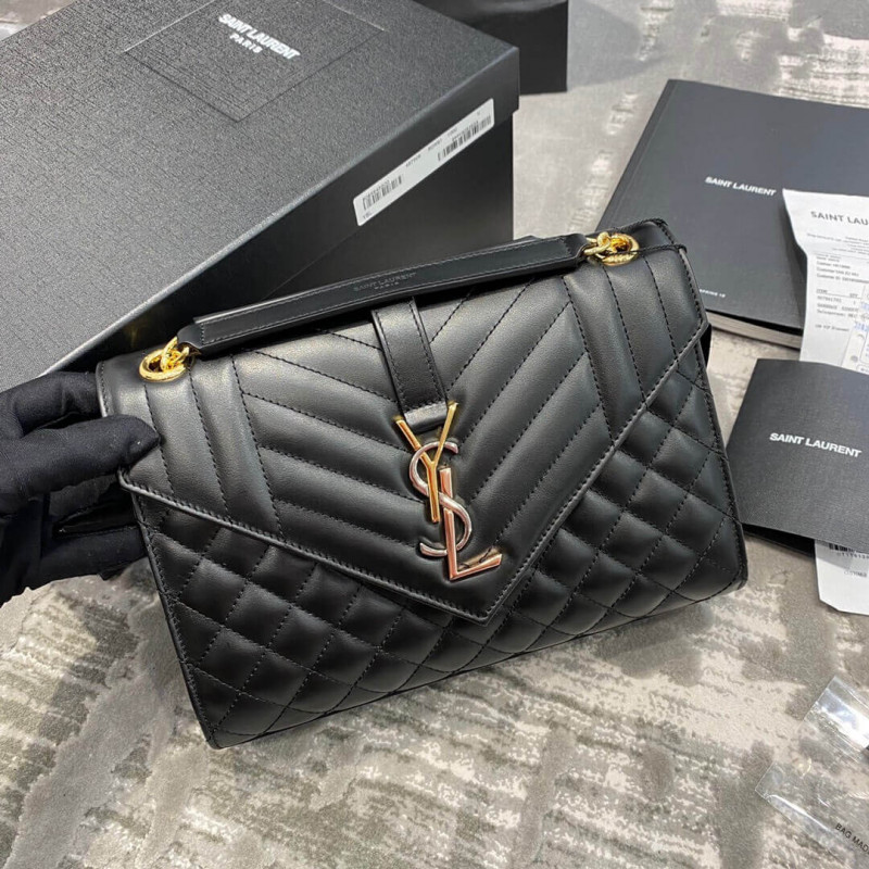 Saint Laurent glattes Lederumschlag mittelgroßer Tasche 487206