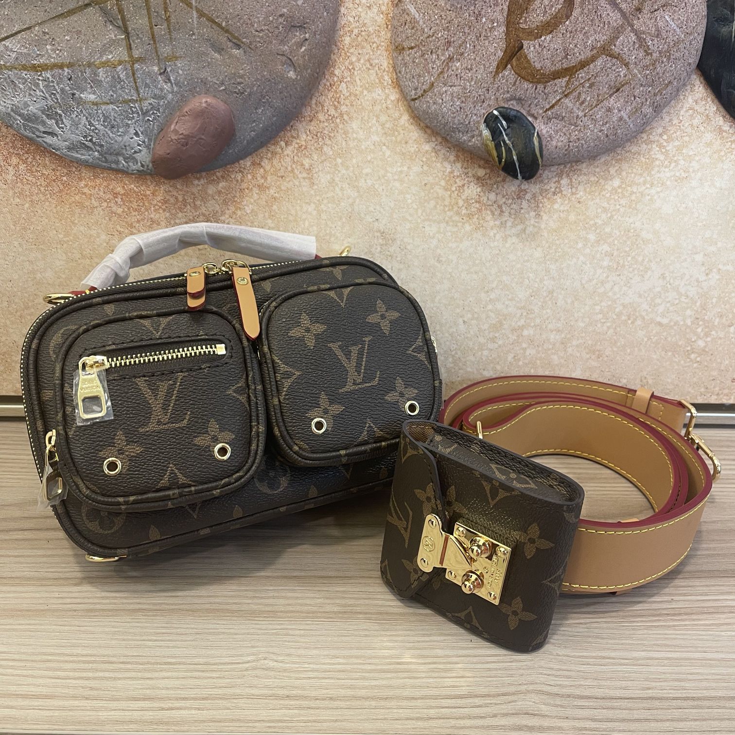 Louis Vuitton Sporty Utility Crossbody Taschen- Lederband