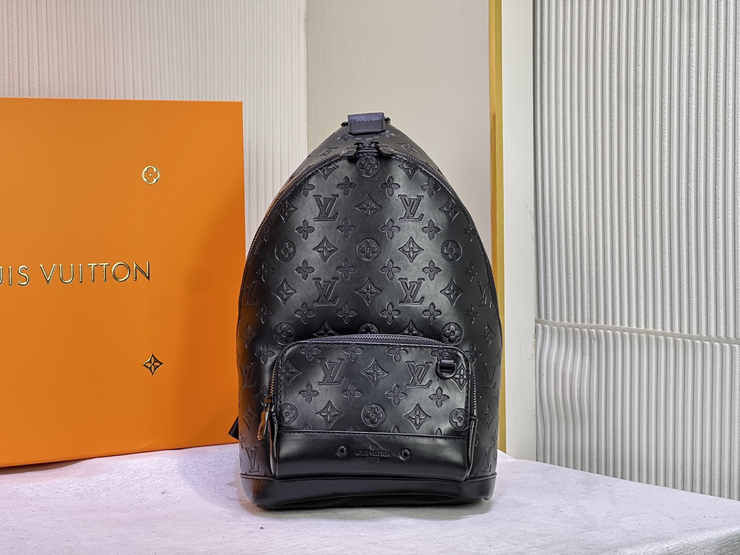 Louis Vuitton Monogram Shadow Racer SlingTaschen