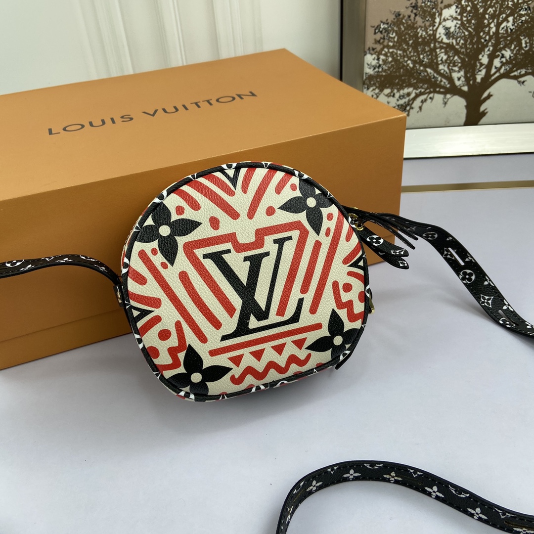 Louis Vuitton Crafty Boite Chapeau Suppe PM