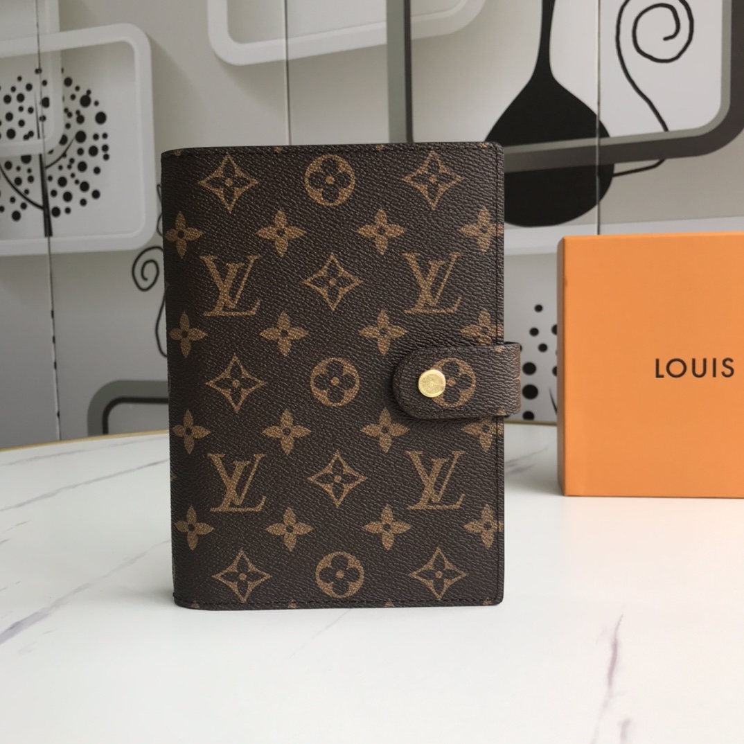 Louis Vuitton Medium Ring Agenda Cover R20105